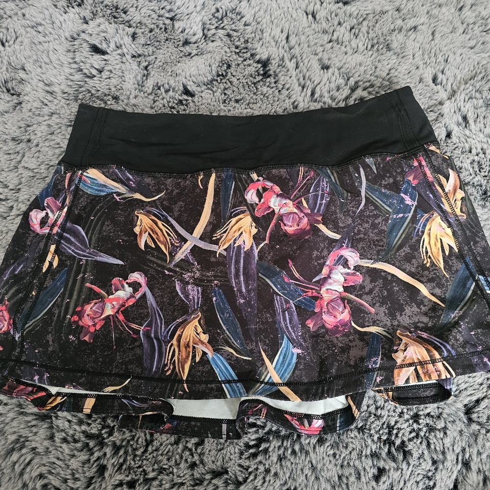 Lululemon Pace Rival Mid-Rise Skirt SIZE 6